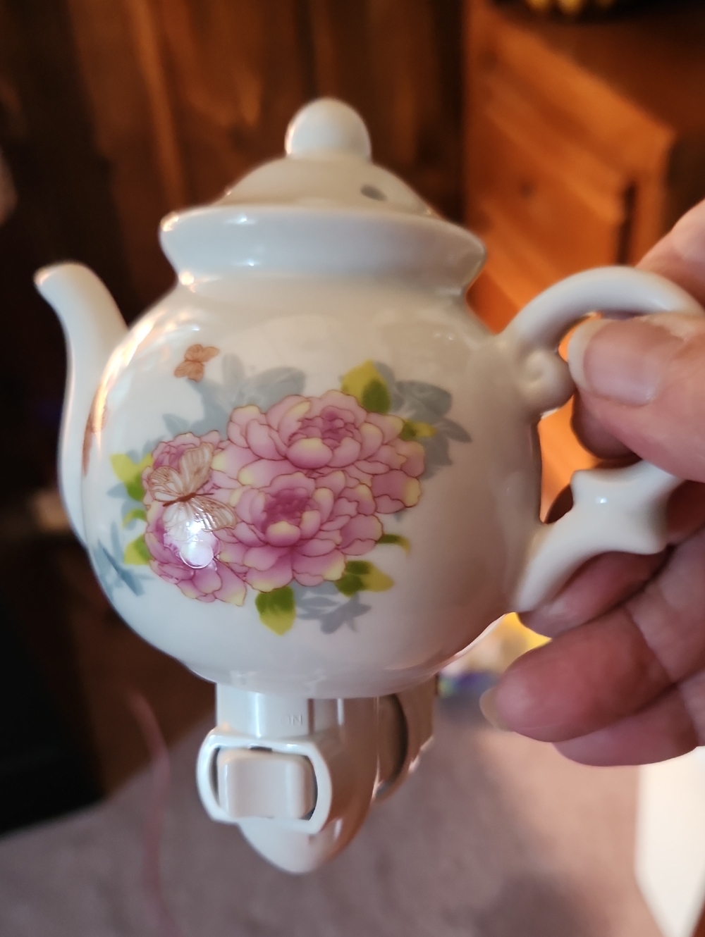Teapot Nightlight - Picture 4 of 4